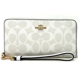 ❌SOLD❌Coach long wallet